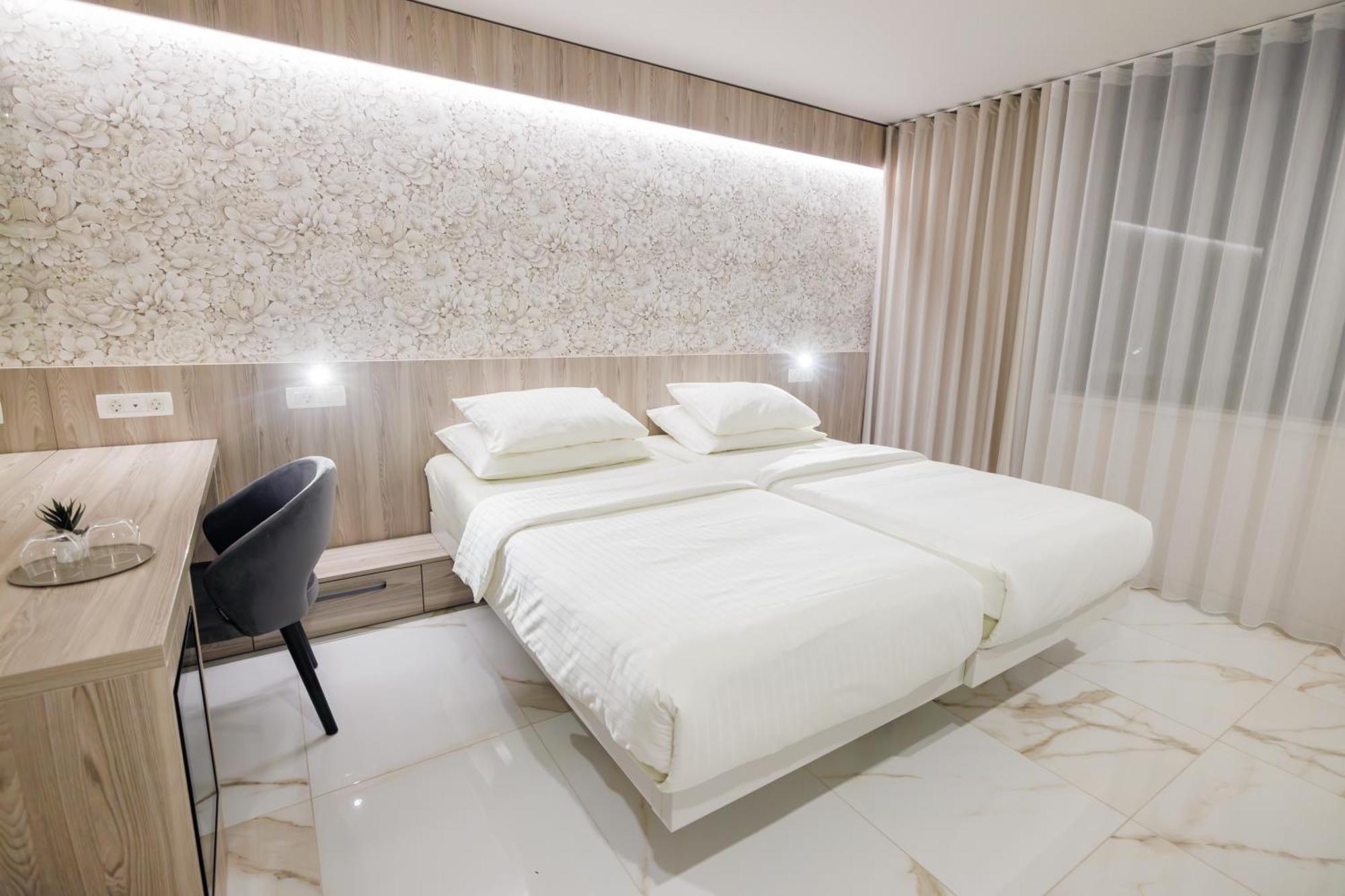 Hotel Capris Capodistria Boutique Exterior foto