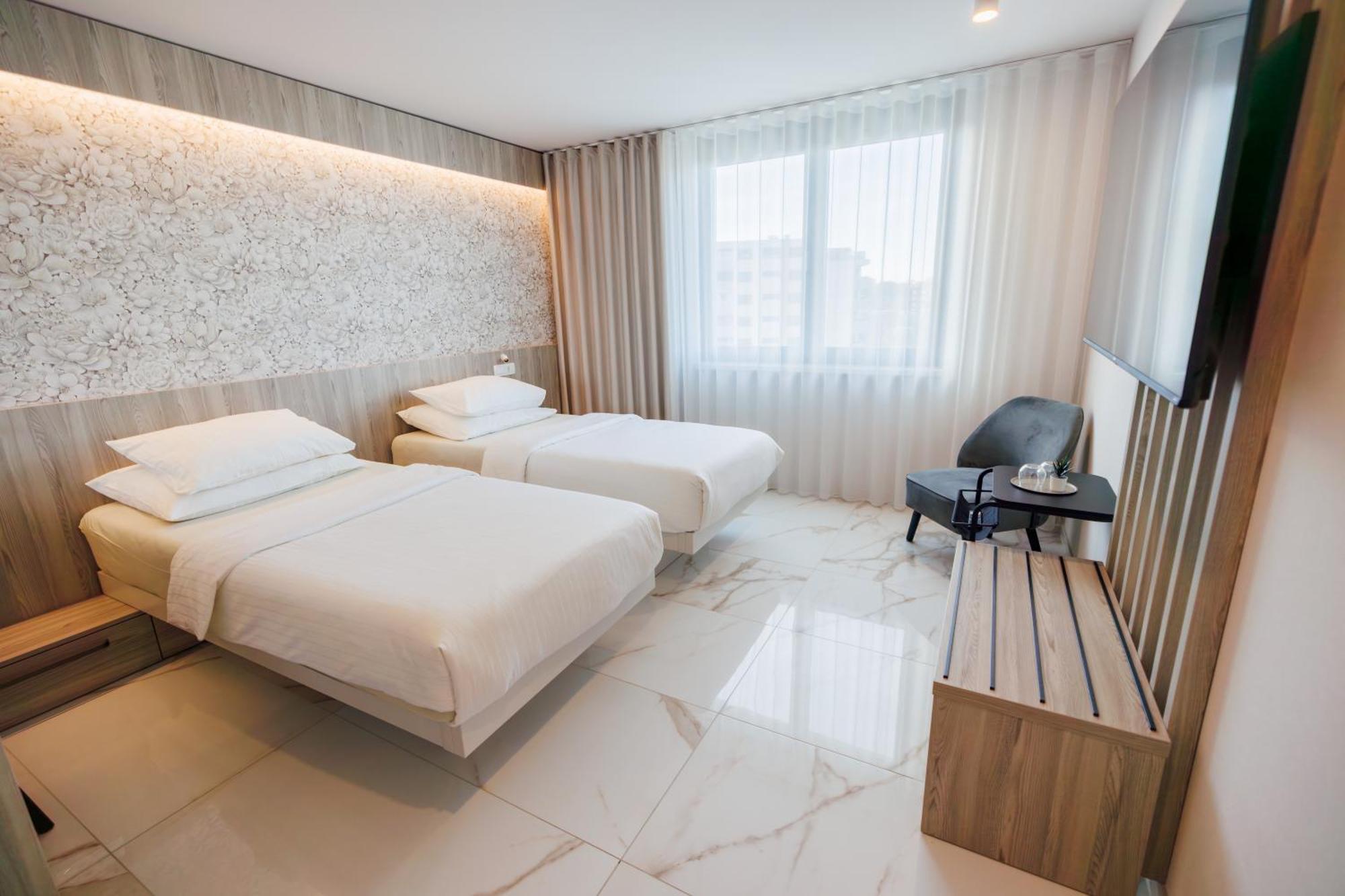 Hotel Capris Capodistria Boutique Exterior foto